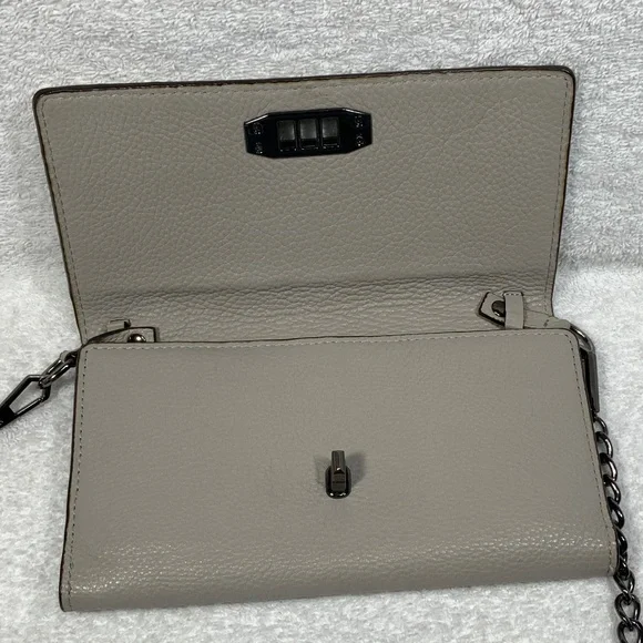 NWOT - Rebecca Minkoff Wallet/Clutch on chain - Picture 5 of 16